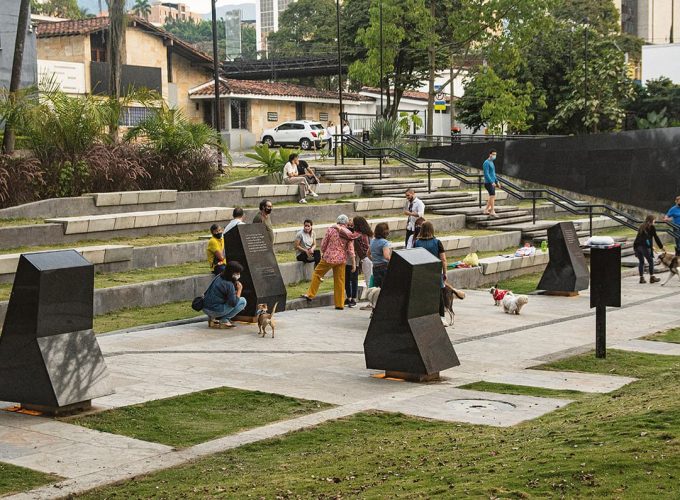 Tour de la Resiliencia en Medellín