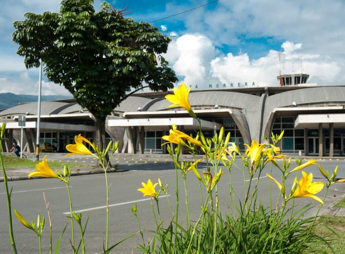 Transfer Private From Enrique Olaya Herrera Airport – Inglés – Medellín